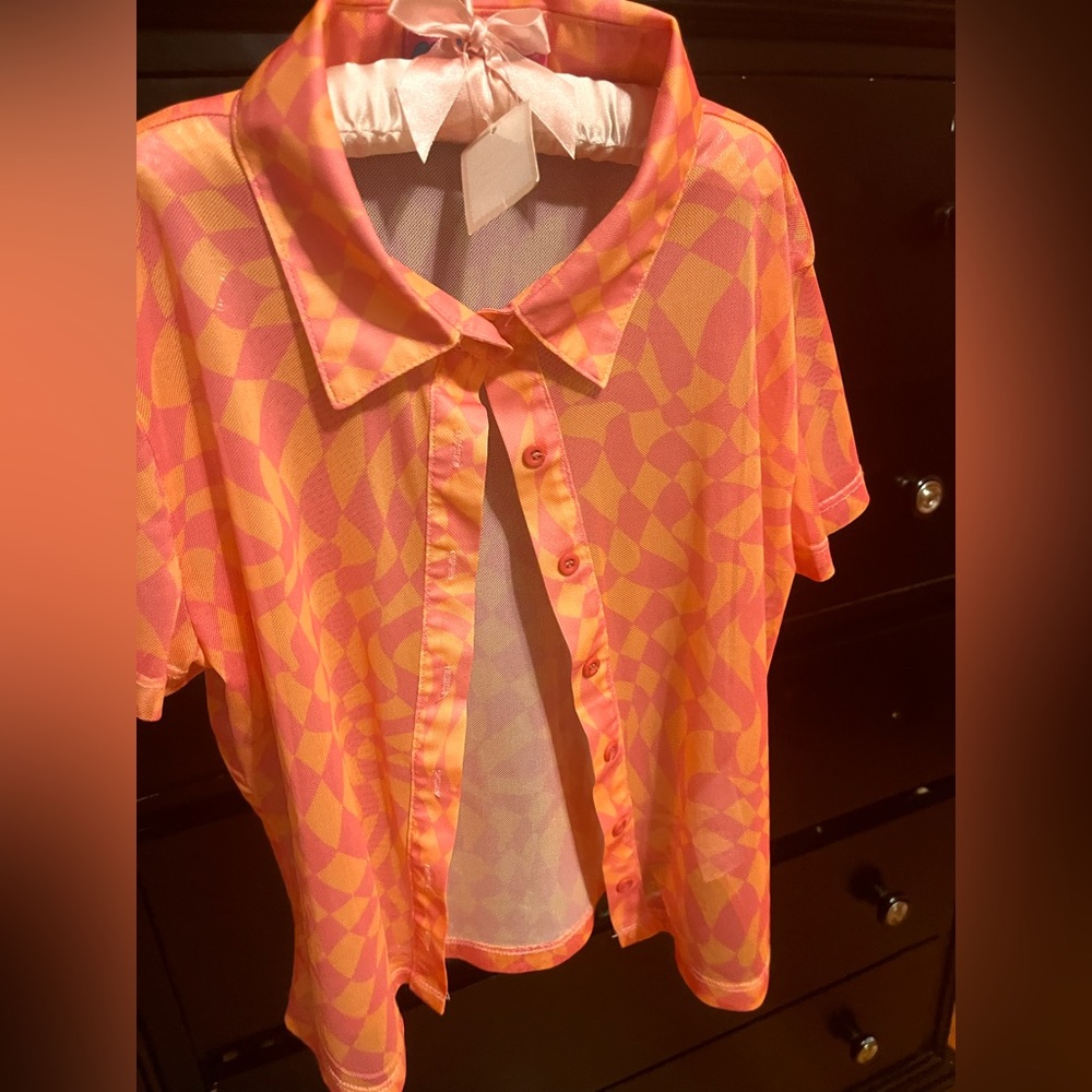 Mesh multi color button up top, cute for summer, concerts,beach,etc Never worn
